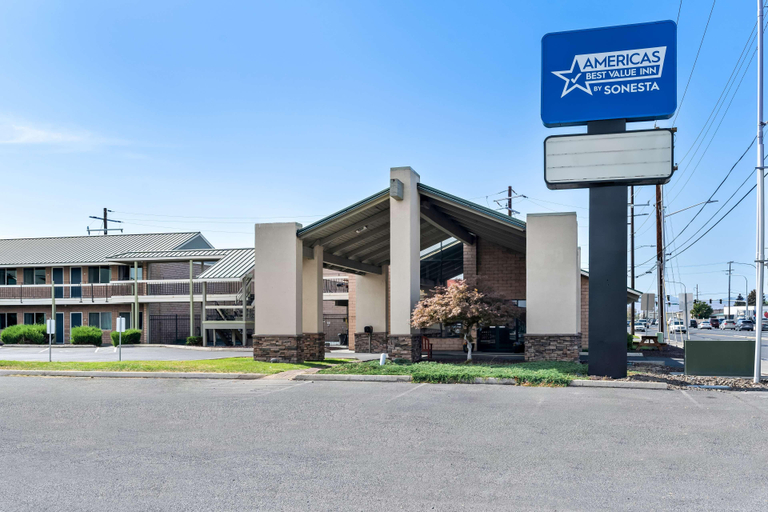 Exterior & Views 1, Quality Inn Yakima, Yakima