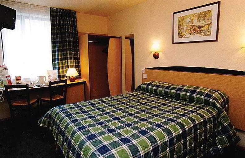 Bedroom 2, Campanile Cardiff, Cardiff