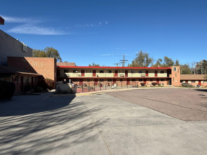 Exterior & Views 4, Springs Inn, El Paso