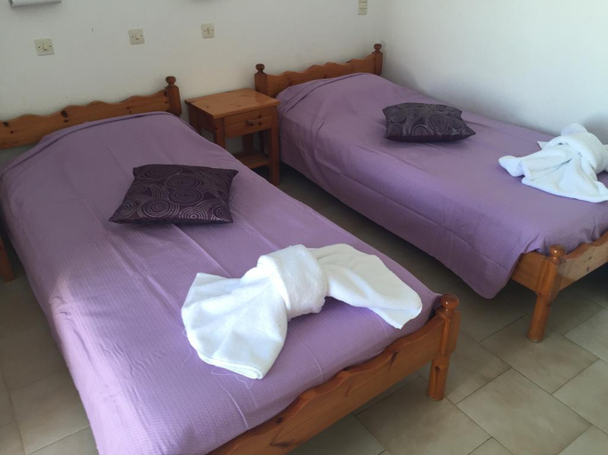 Bedroom 4, Hotel Hellas, South Aegean