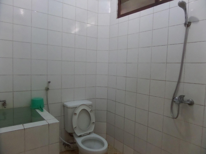 Bathroom 3, Sukapura Permai Hotel, Probolinggo