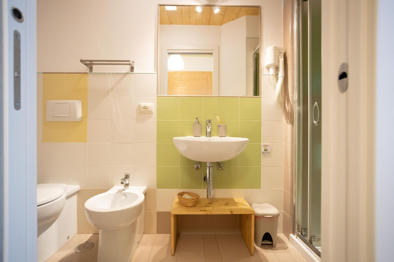 Bathroom 5, B&B In natura, Salerno