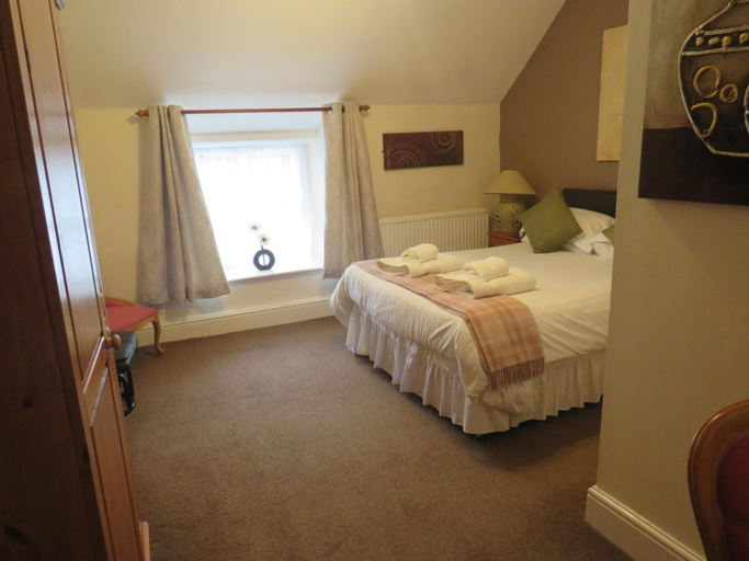 General view 3, Ganton Greyhound Inn, North Yorkshire