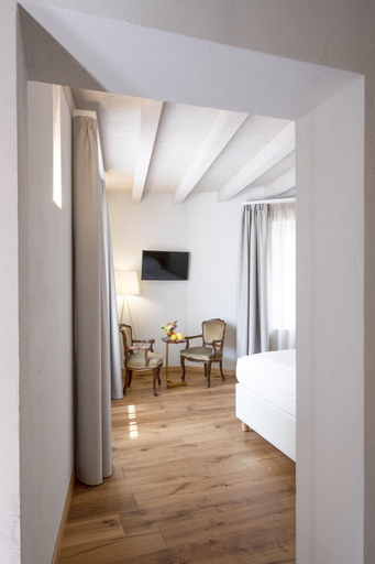 Bedroom 4, B&B Corte Alma Spa and Luxury Home, Brescia