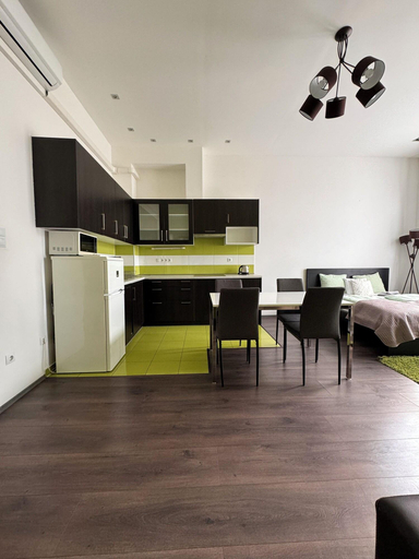Room 2, Gracia Apartment House, Budapesti