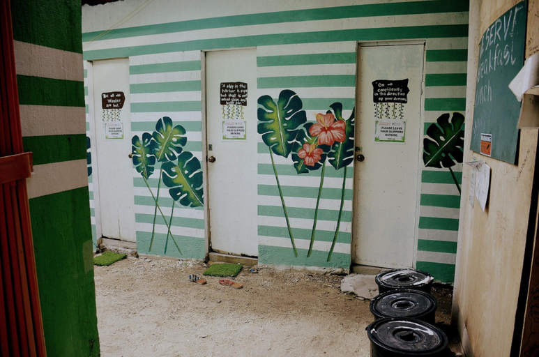 Public Area, Malapascua Budget Inn, Daanbantayan
