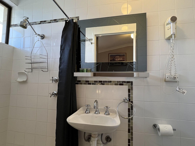 Bathroom 4, Yuki Inn, Snowy River