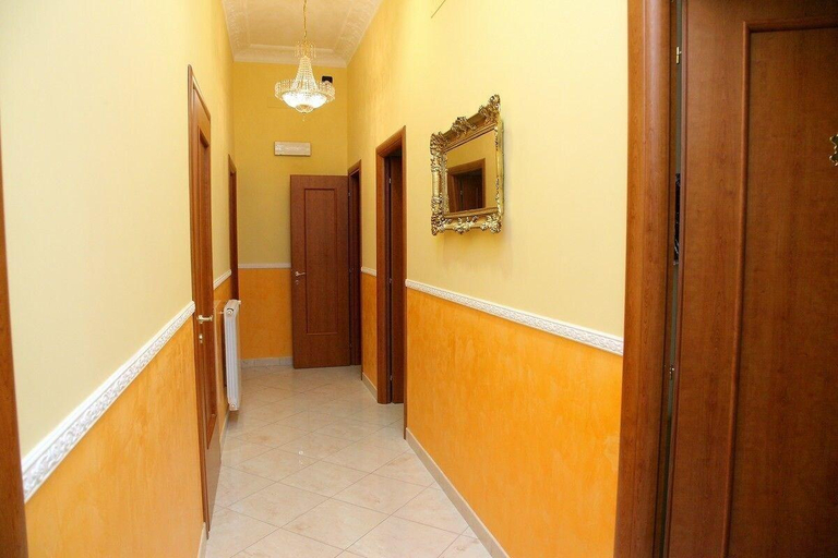 Public Area, Caroline Suite, Rome
