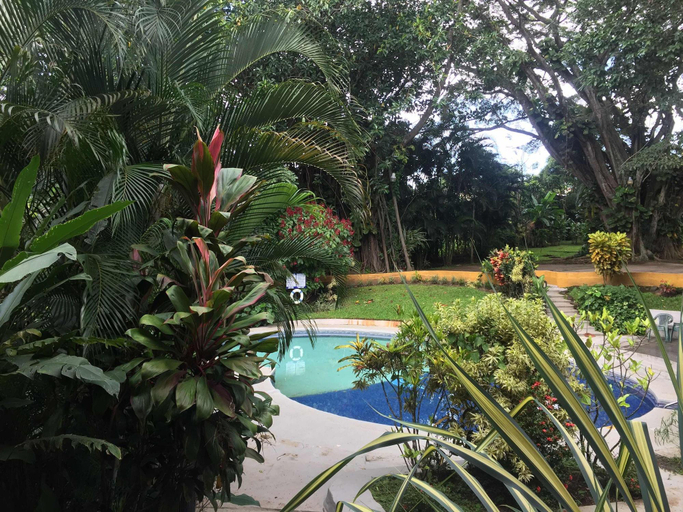 Sports and Entertainment 3, hotel trapp family country inn, Alajuela