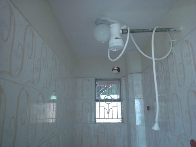 Bathroom 4, Falish Hotels, Mwingi Central