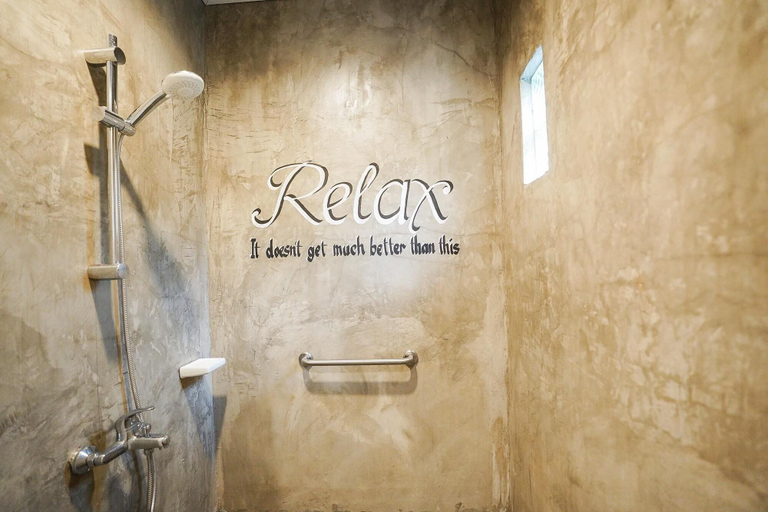 Bathroom 3, Ted's Bed and Breakfast, Santa Cruz