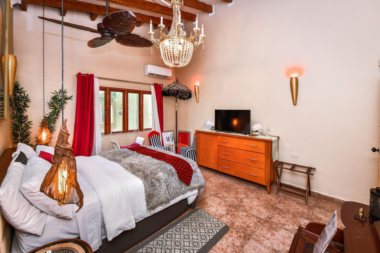 Room 3, House of Mosaic Villa Aruba