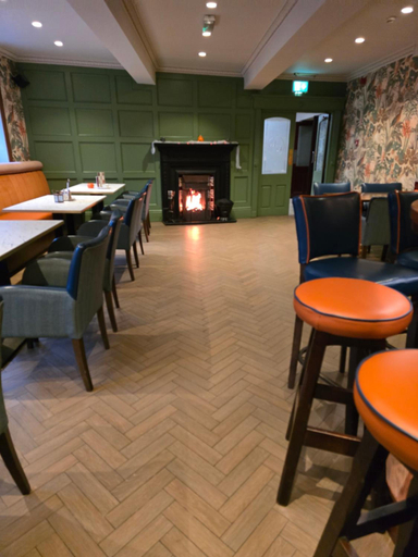 Food & Drinks 4, Munster Arms