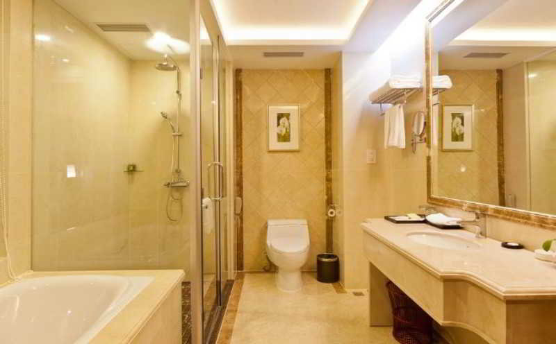Bathroom 4, Haili Garden Hotel, Guangzhou