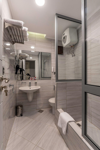 Bathroom 5, Royal Day Plaza Hotel, Sixth of October 1 City