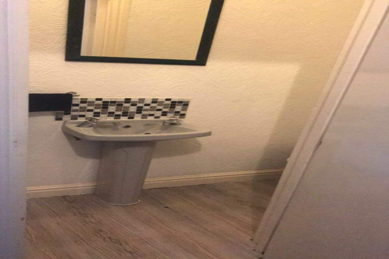 Bathroom 4, Wilgar Hotel, Blackpool