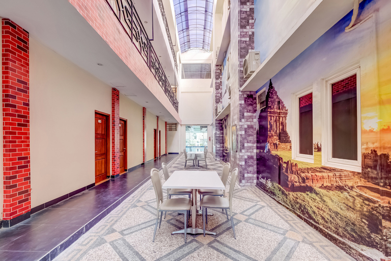 Lobby 5, Super OYO 3726 Tembok Batu Residence, Sleman
