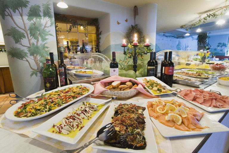 Food & Drinks