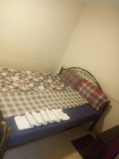 Room 5, Platinum Bar Lodge, Westlands