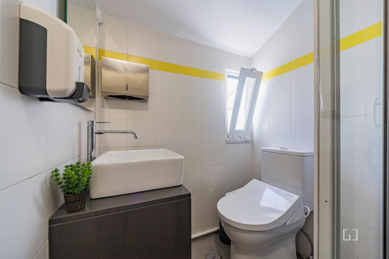 Bathroom 4, MouraLua, Sintra