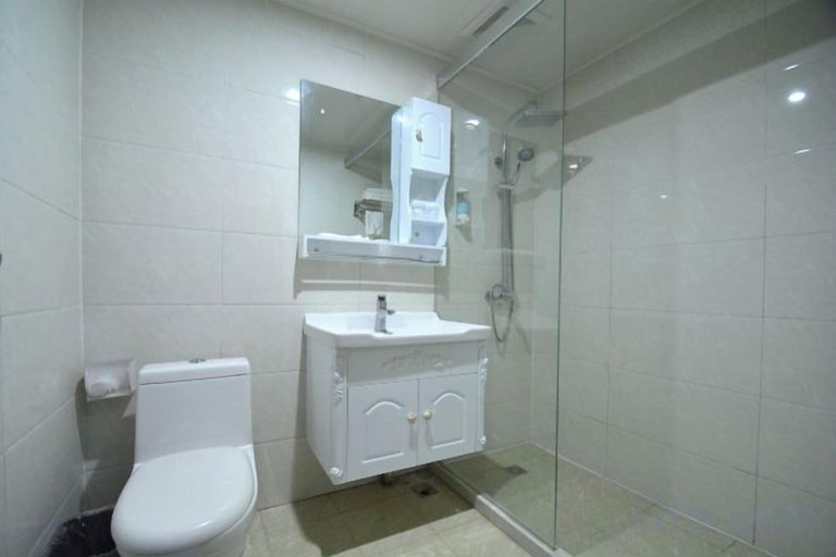 Bathroom 4, Zhongyuan Dasha Business Hotel, Zhengzhou