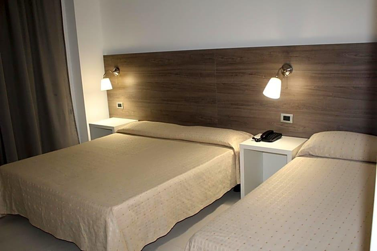 Bedroom 3, Hotel Miramare, Crotone