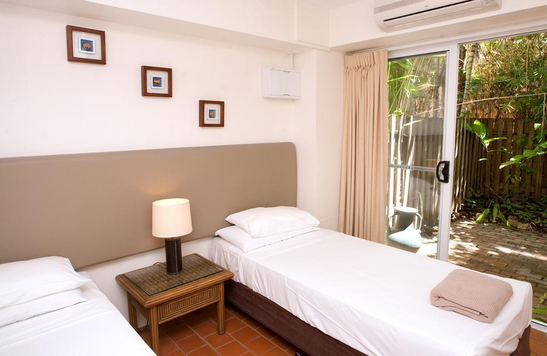 Bedroom 3, Coral Sea Villas, Douglas