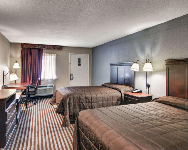 Bedroom 4, Loyalty Inn Gainesville, Cooke