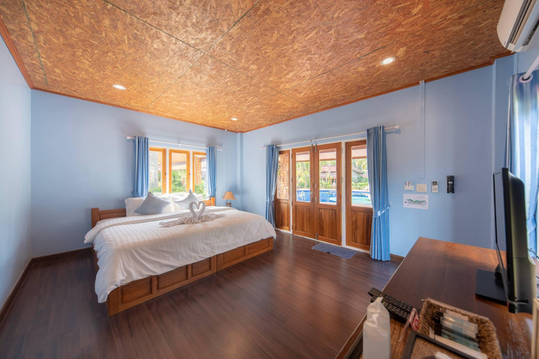 Bedroom 3, Seafar Resort, K. Ko Kut