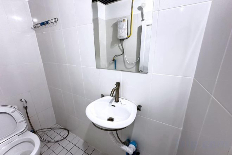 Bathroom 3, C.S. Hotel Don Mueang International Airport, Don Muang