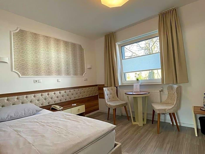 Bedroom 3, Rosenheim, Plön