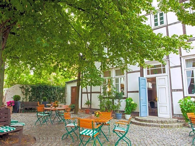 Others, Landgasthaus Lindenhof, Helmstedt