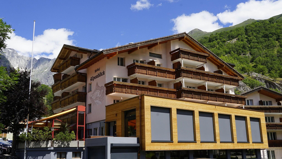 Exterior & Views 1, Aktiv- und Genusshotel Alpenblick, Goms