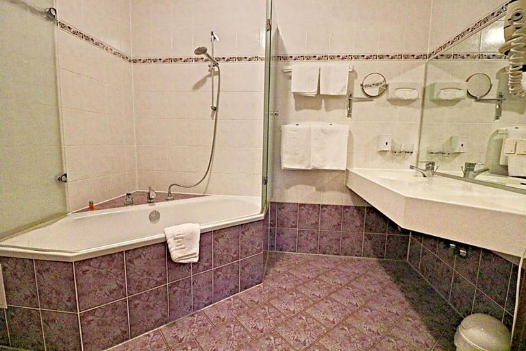 Bathroom 4, Landhotel Krausnick, Dahme-Spreewald