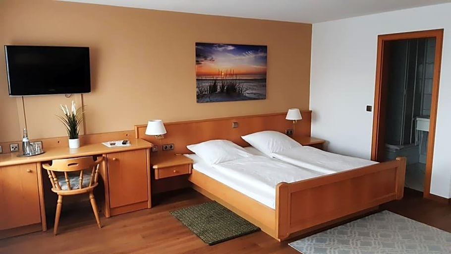 Bedroom 3, Landhotel Wiesenhof, Alb-Donau-Kreis
