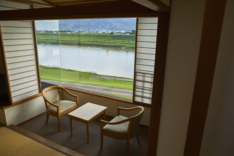 Bedroom 3, Harazuru No Mai, Ukiha