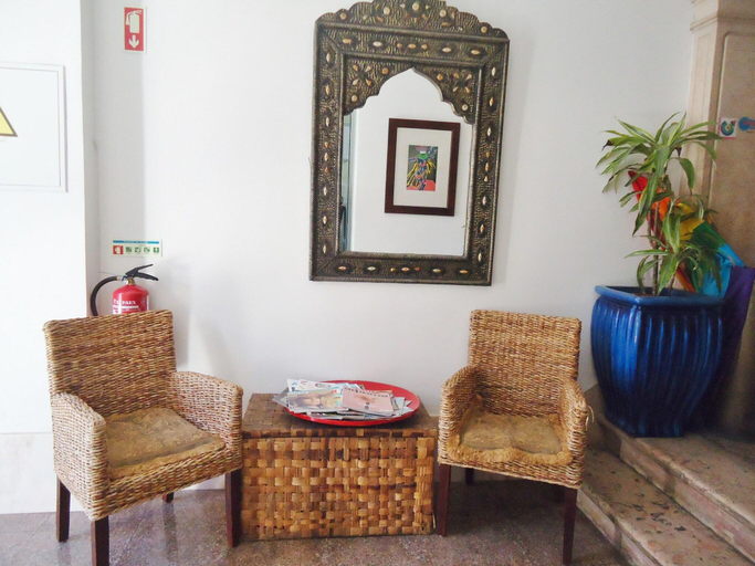 Public Area 3, Pouso Dos Anjos, Lisbon