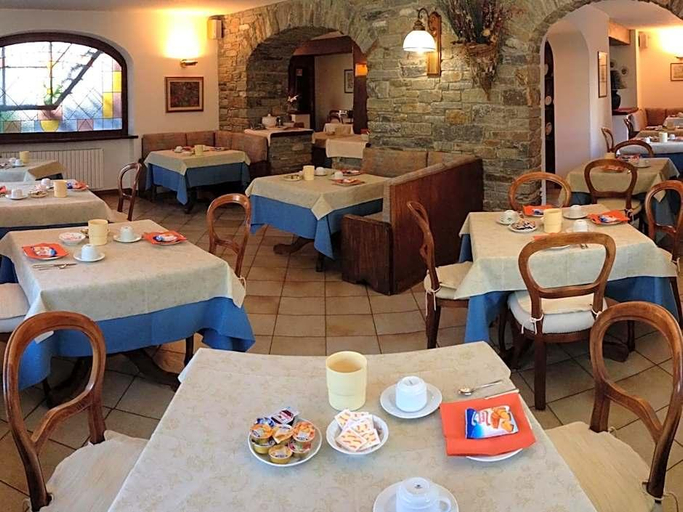 Food & Drinks 5, Triolet, Aosta