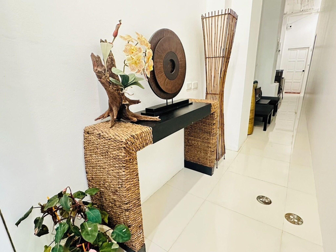 Lobby 5, J And N Mansion 2, Pulau Phuket