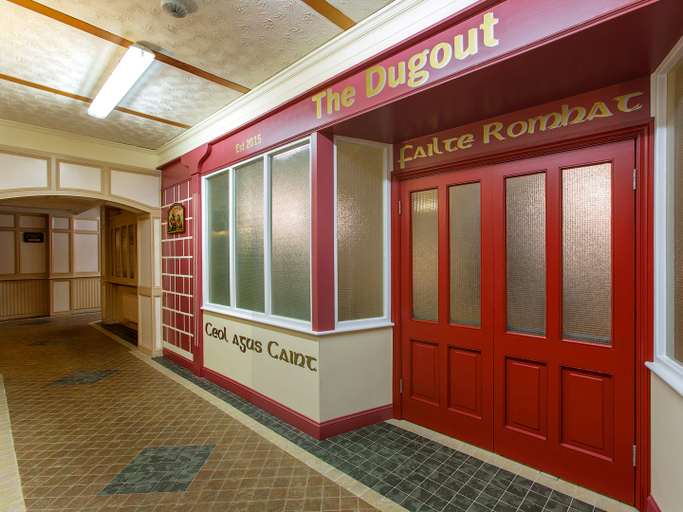 Bar 4, Gold Coast Resort Dungarvan, Dublin