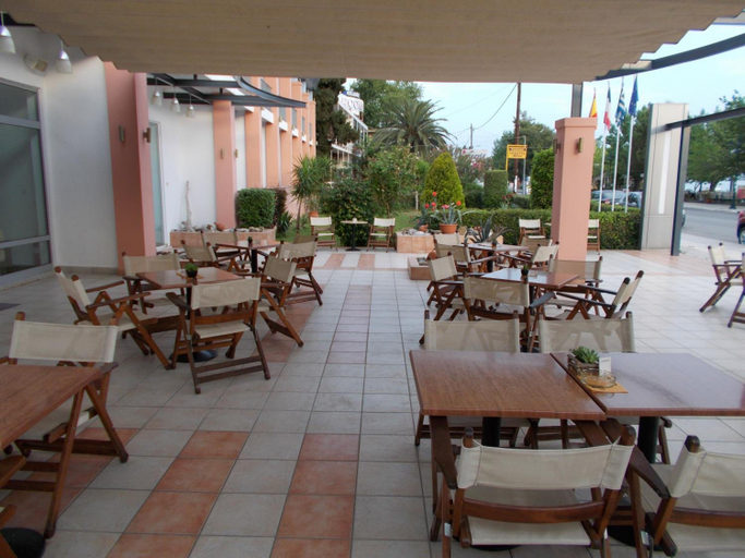 General view 2, Violetta Hotel, Central Greece
