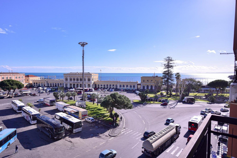 Exterior & Views 1, Symposium, Catania