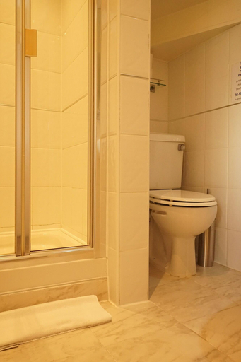 Bathroom, The Regency, Brighton and Hove