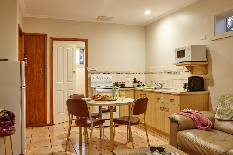 Bedroom 4, Hotel Goldfield Holiday Units, Alpine - East
