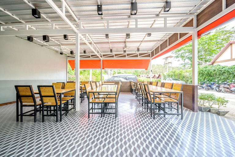 Food & Drinks 5, Naiyang Place Phuket Airport, Phuket Island