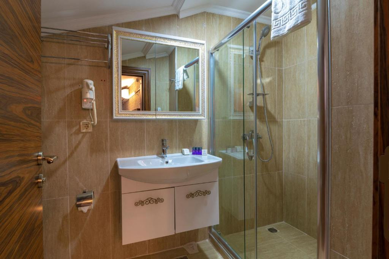 Bathroom 5, Vision Deluxe Hotel, Fatih