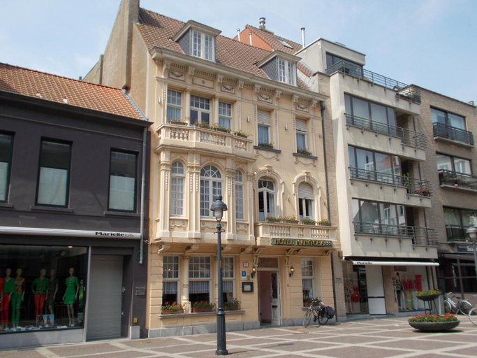 Exterior & Views 2, Manitoba, West-Vlaanderen