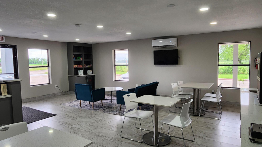 Public Area 2, Scottish Inn & Suites, Wharton