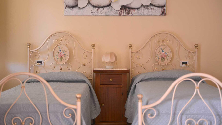 Bedroom 3, La Locanda Francigena, Lucca