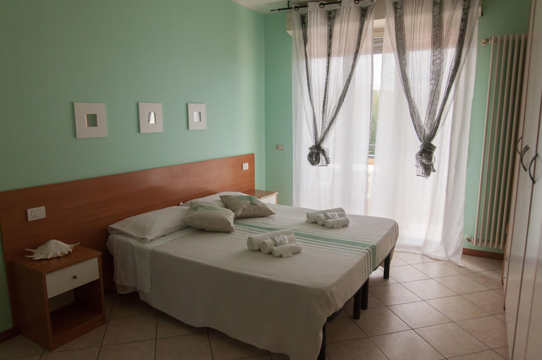 Room 5, Residence Cima, Rimini